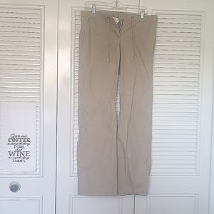 Casual weekender Chinos. Light weight. Zippered with Button close.